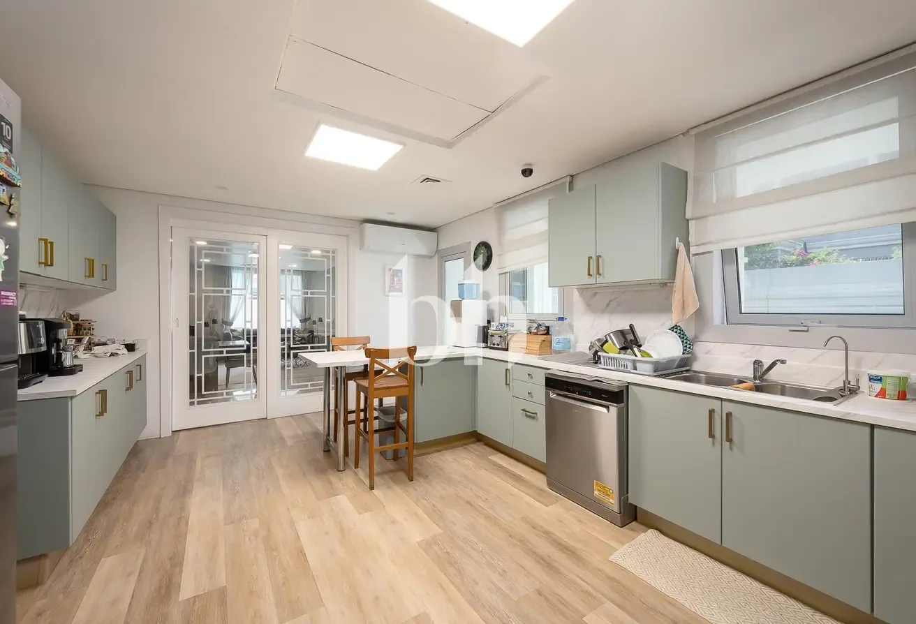 Semi Detached I Immaculate I Partially Upgraded