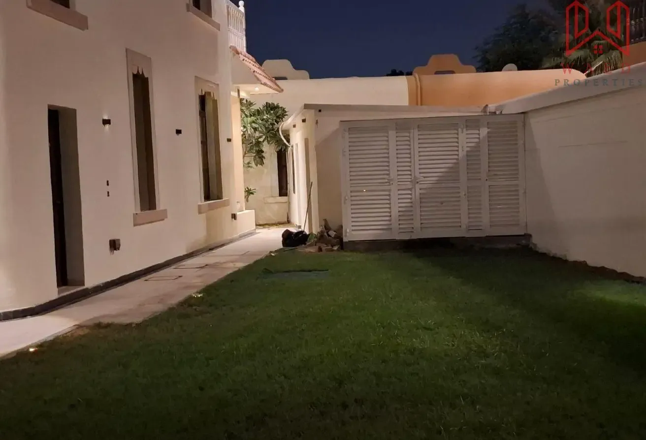 Elegant 5BR Villa |Fully Furnished |Prime Location