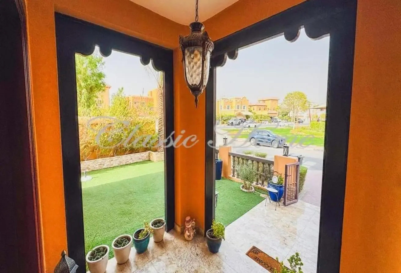 Corner Plot | Santa Fe Style | Semi-Detached
