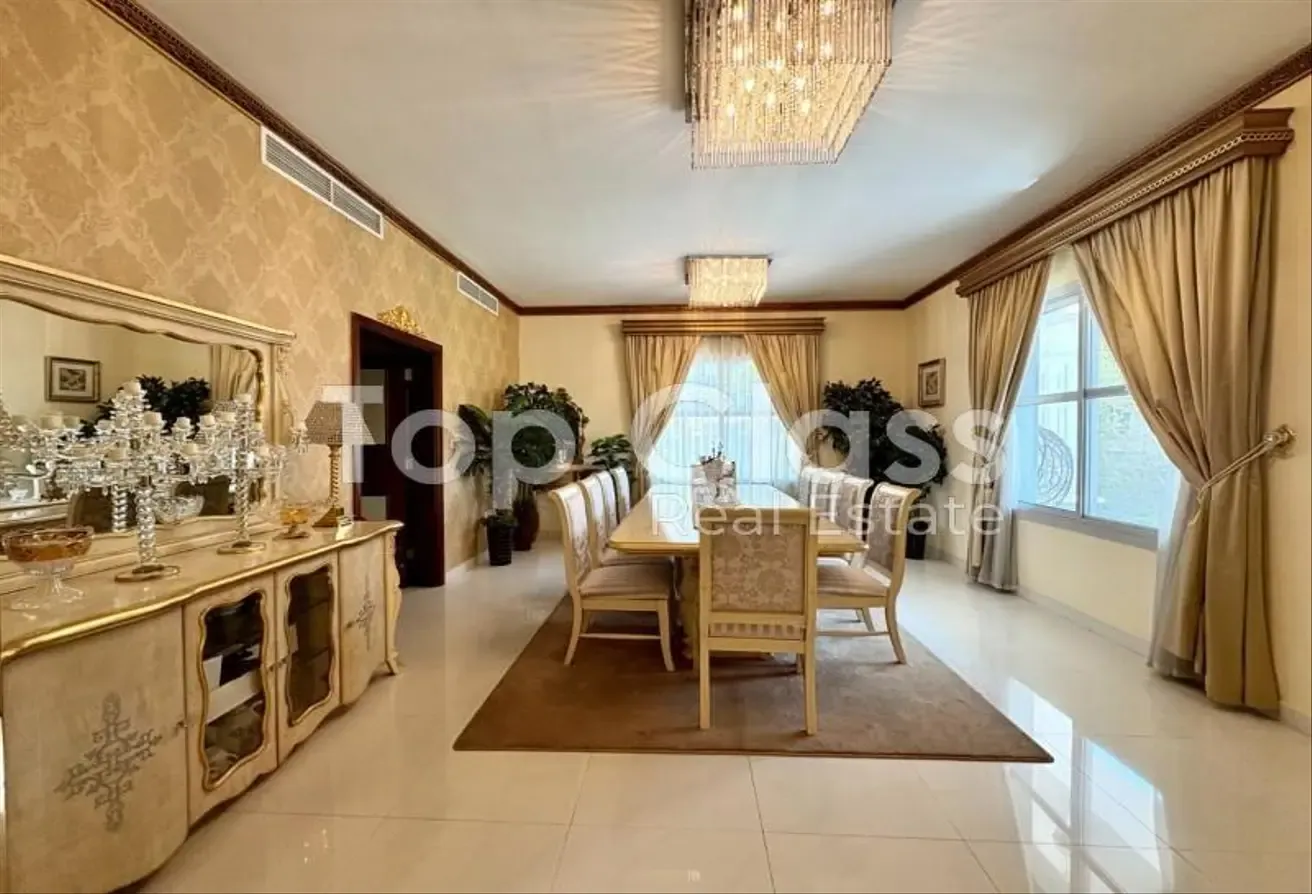 Independent Villa | Huge Private Pool | Park Views