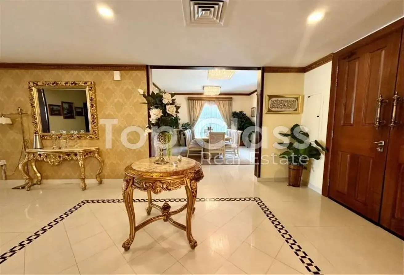 Independent Villa | Huge Private Pool | Park Views