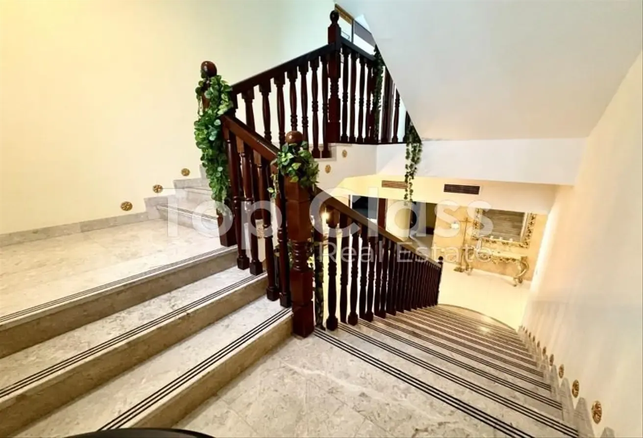 Independent Villa | Huge Private Pool | Park Views