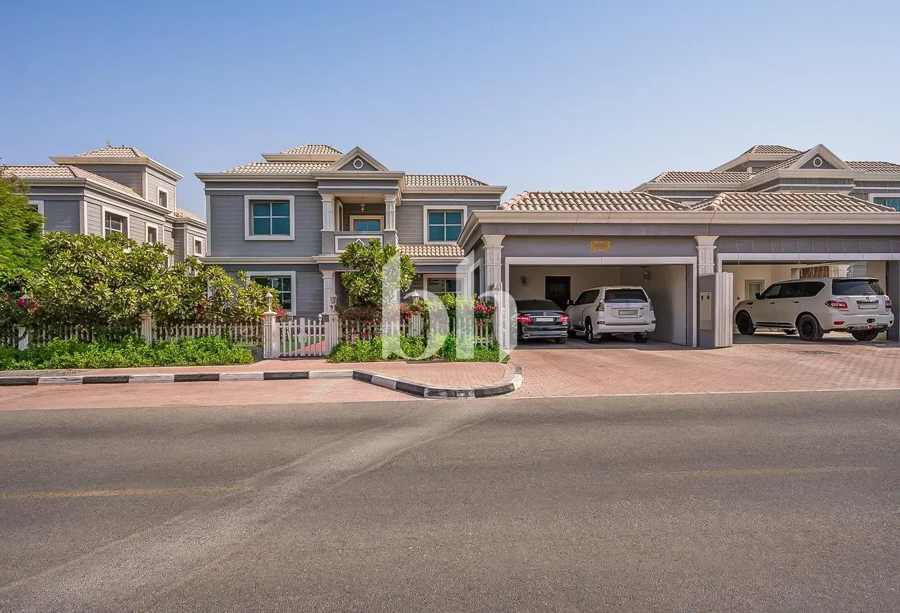 Indipendent | Unfurnished or Furnished | With pool