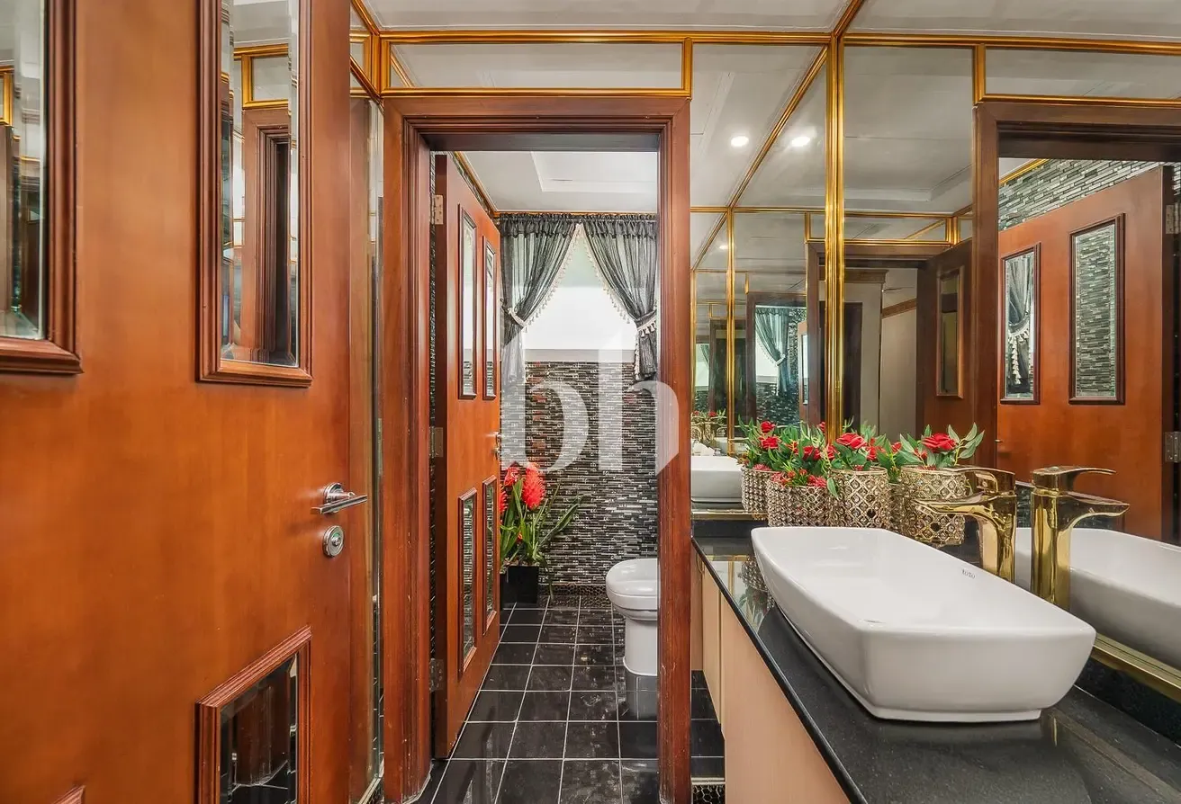 Indipendent | Unfurnished or Furnished | With pool