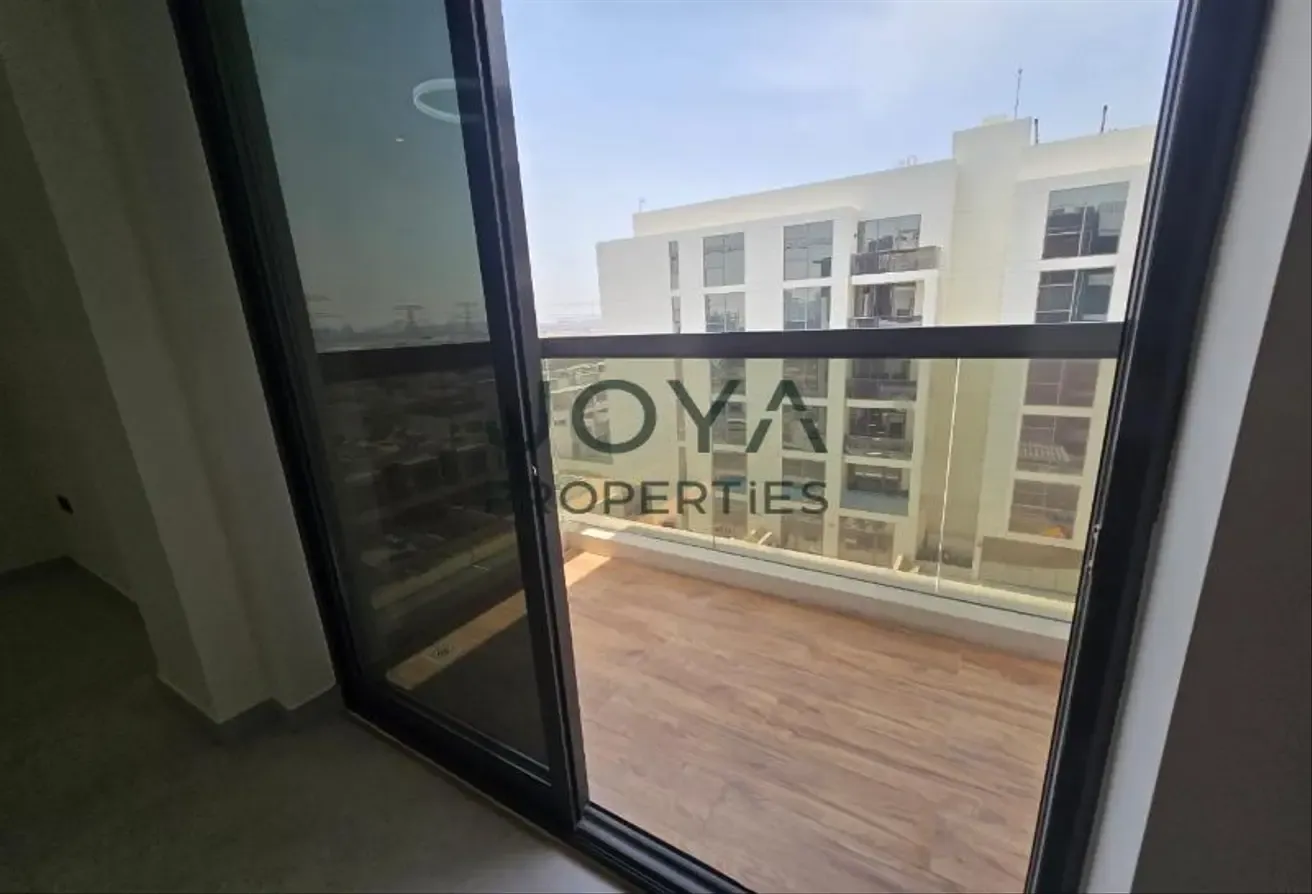 Modern 1BR - 2 Bath - Maya Residences 5