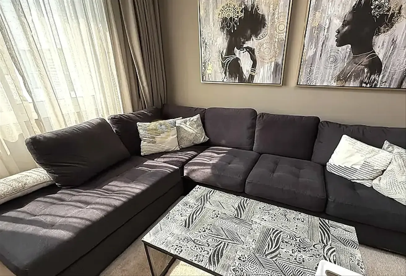 Furnished |Private |Close to Park |With Amenities