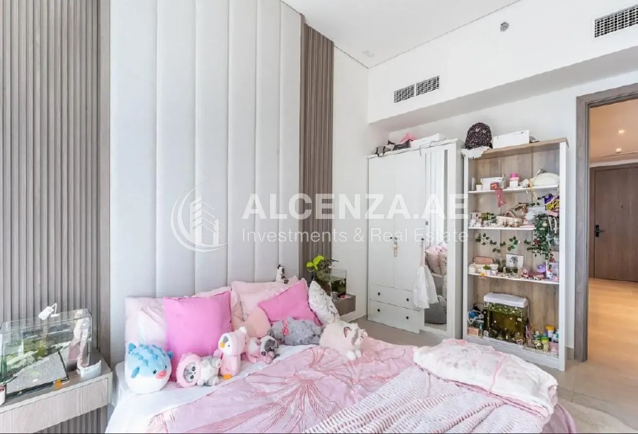 Upgraded Unit | With Study Room  | Fully Furnished