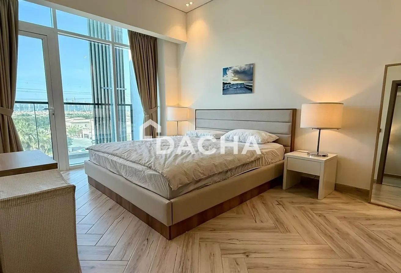 12 CHEQUES | MARINA SKYLINE VIEW | STUDY ROOM