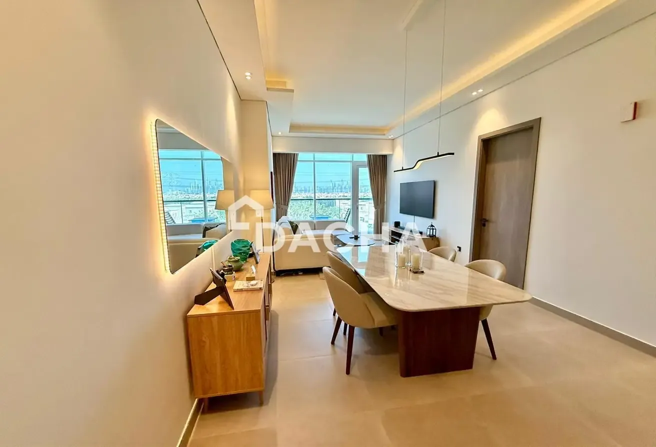 12 CHEQUES | MARINA SKYLINE VIEW | STUDY ROOM