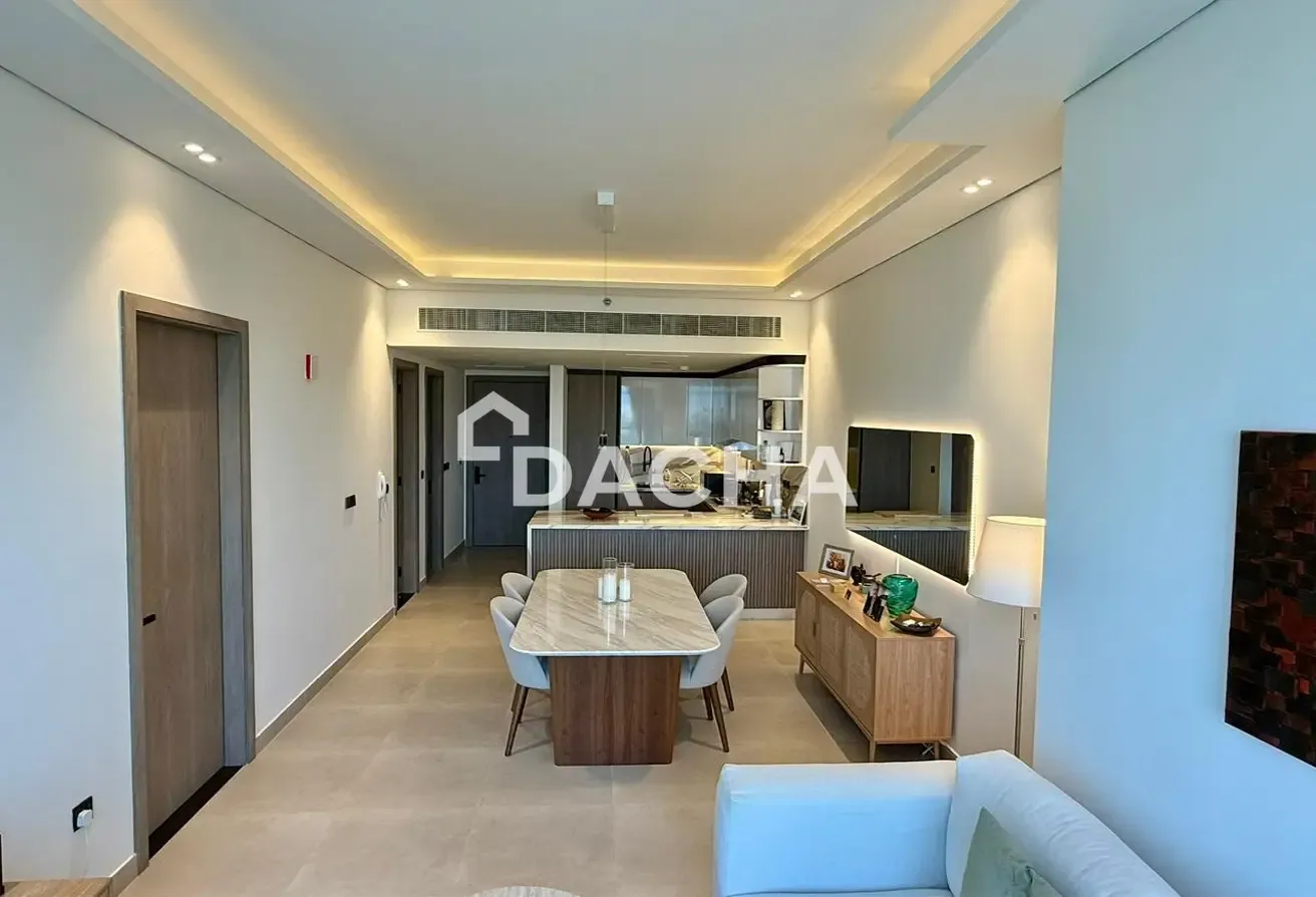 12 CHEQUES | MARINA SKYLINE VIEW | STUDY ROOM