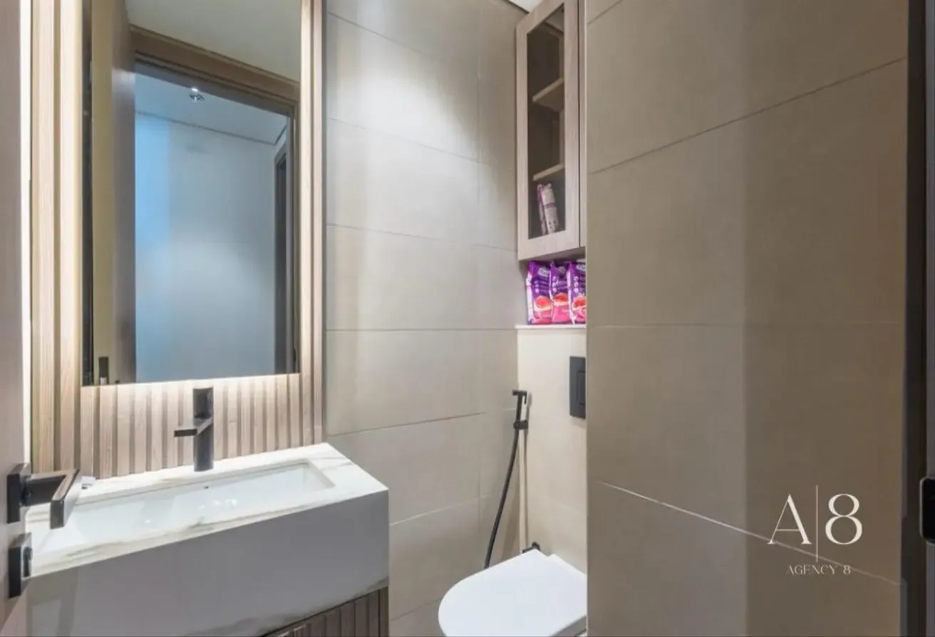 Furnished | Stunning Unit | Vacant | Multiple Cheques