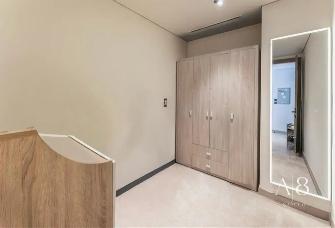 Furnished | Stunning Unit | Vacant | Multiple Cheques