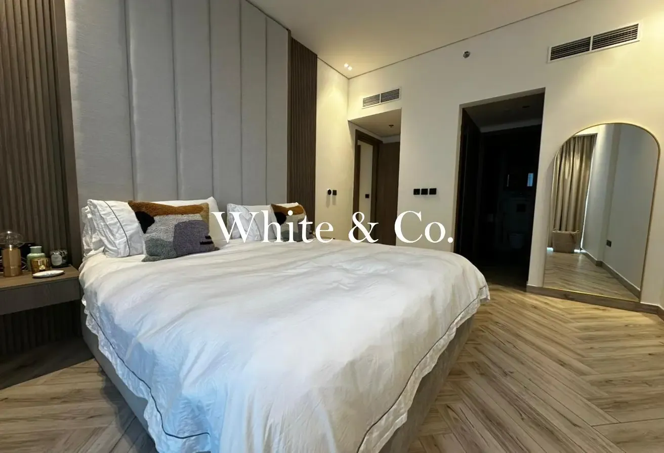 1BED+ STUDY | Spacious | Modern Furnishing