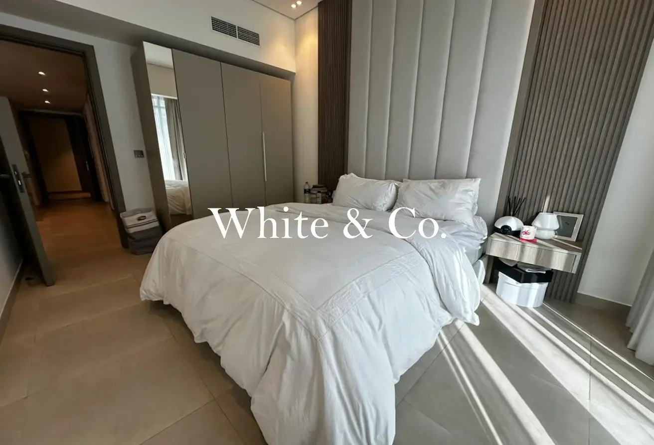 1BED+ STUDY | Spacious | Modern Furnishing