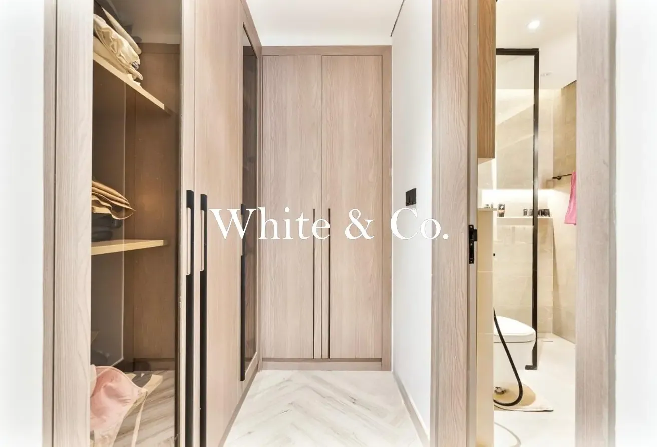 1BED+ STUDY | Spacious | Modern Furnishing