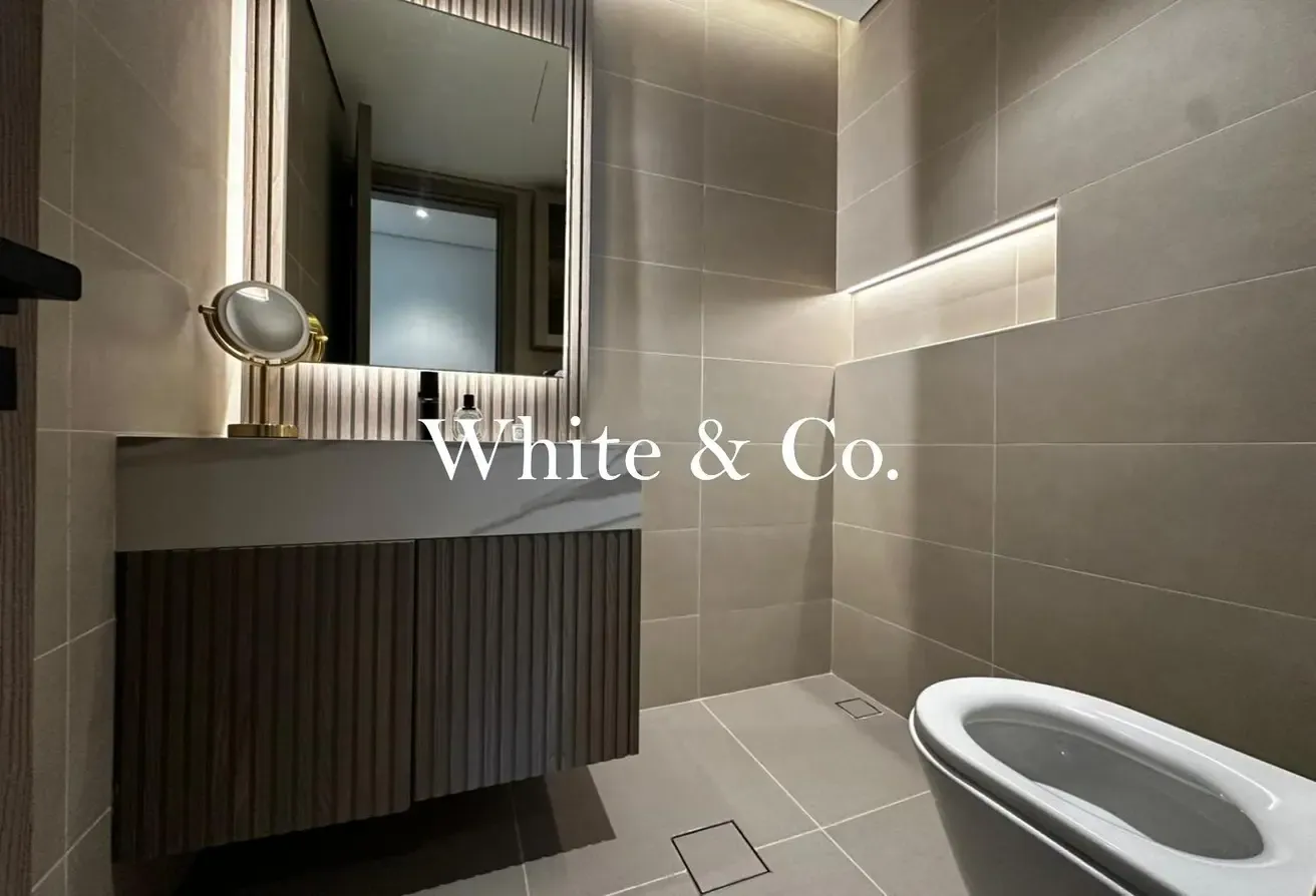 1BED+ STUDY | Spacious | Modern Furnishing