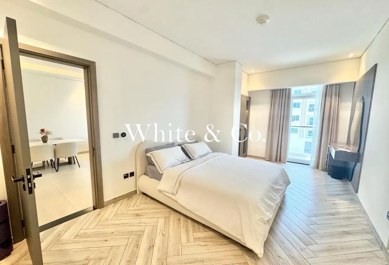 1 Bed | Study | Modern - Upgraded | Vacant