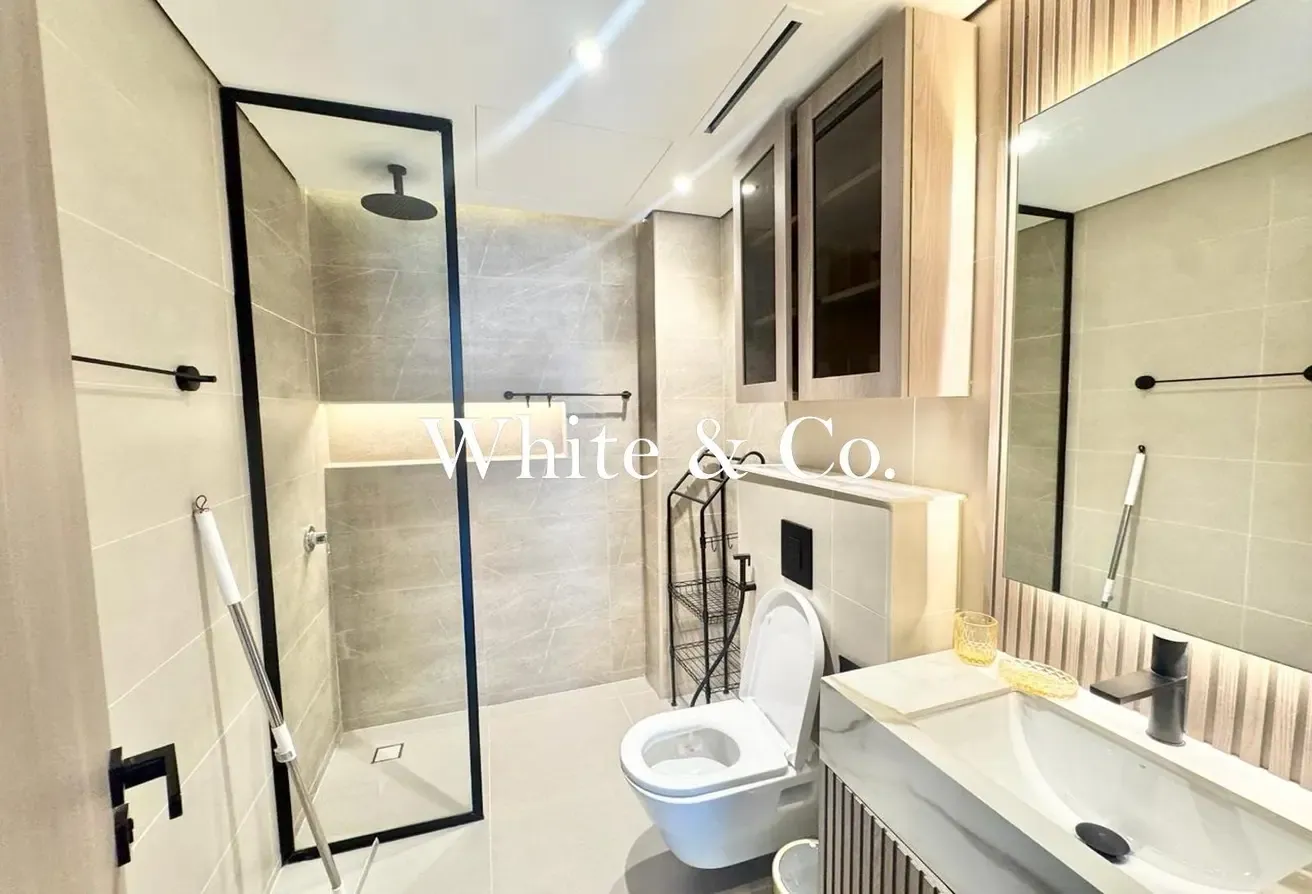 1 Bed | Study | Modern - Upgraded | Vacant