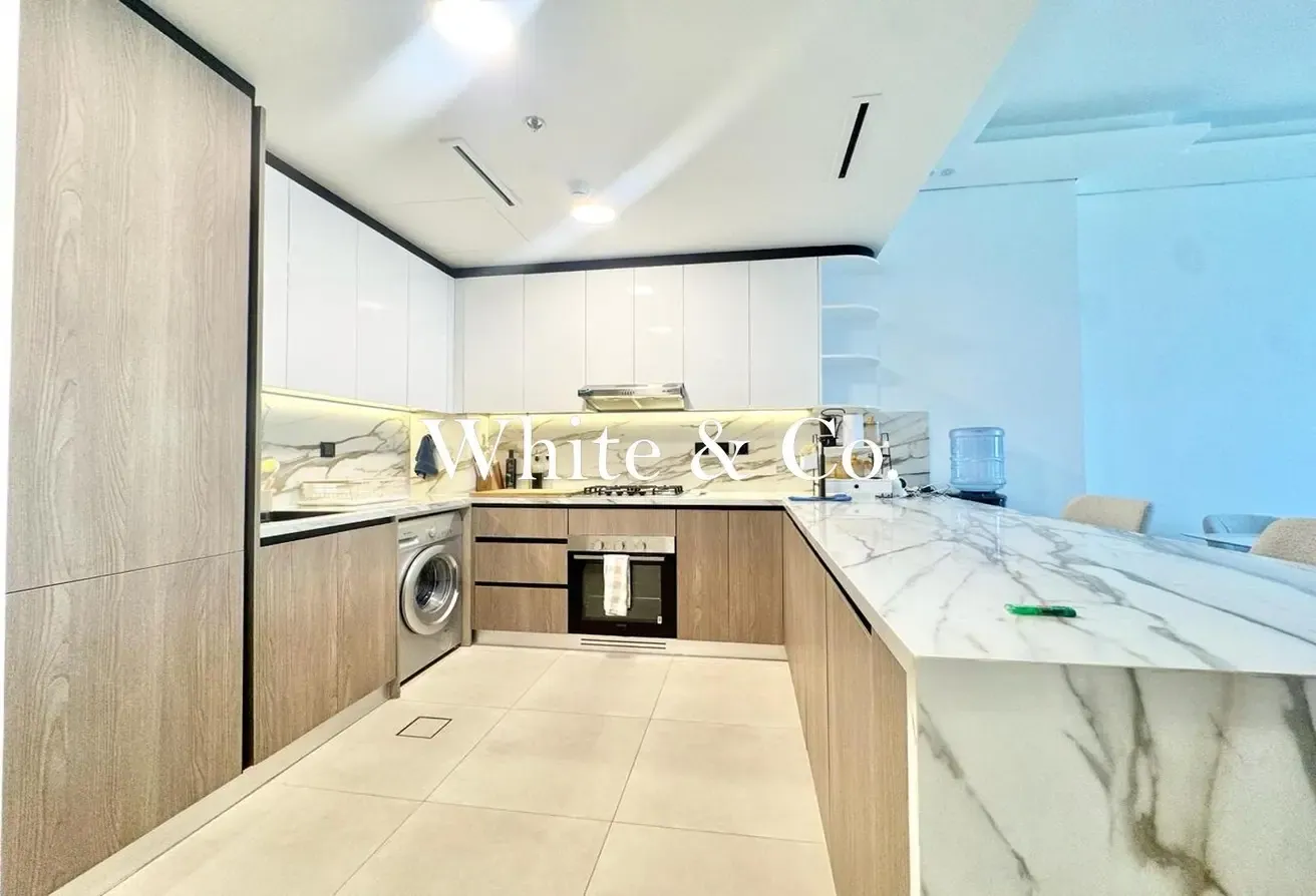 1 Bed | Study | Modern - Upgraded | Vacant