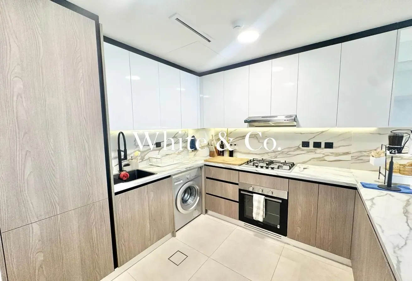 1 Bed | Study | Modern - Upgraded | Vacant