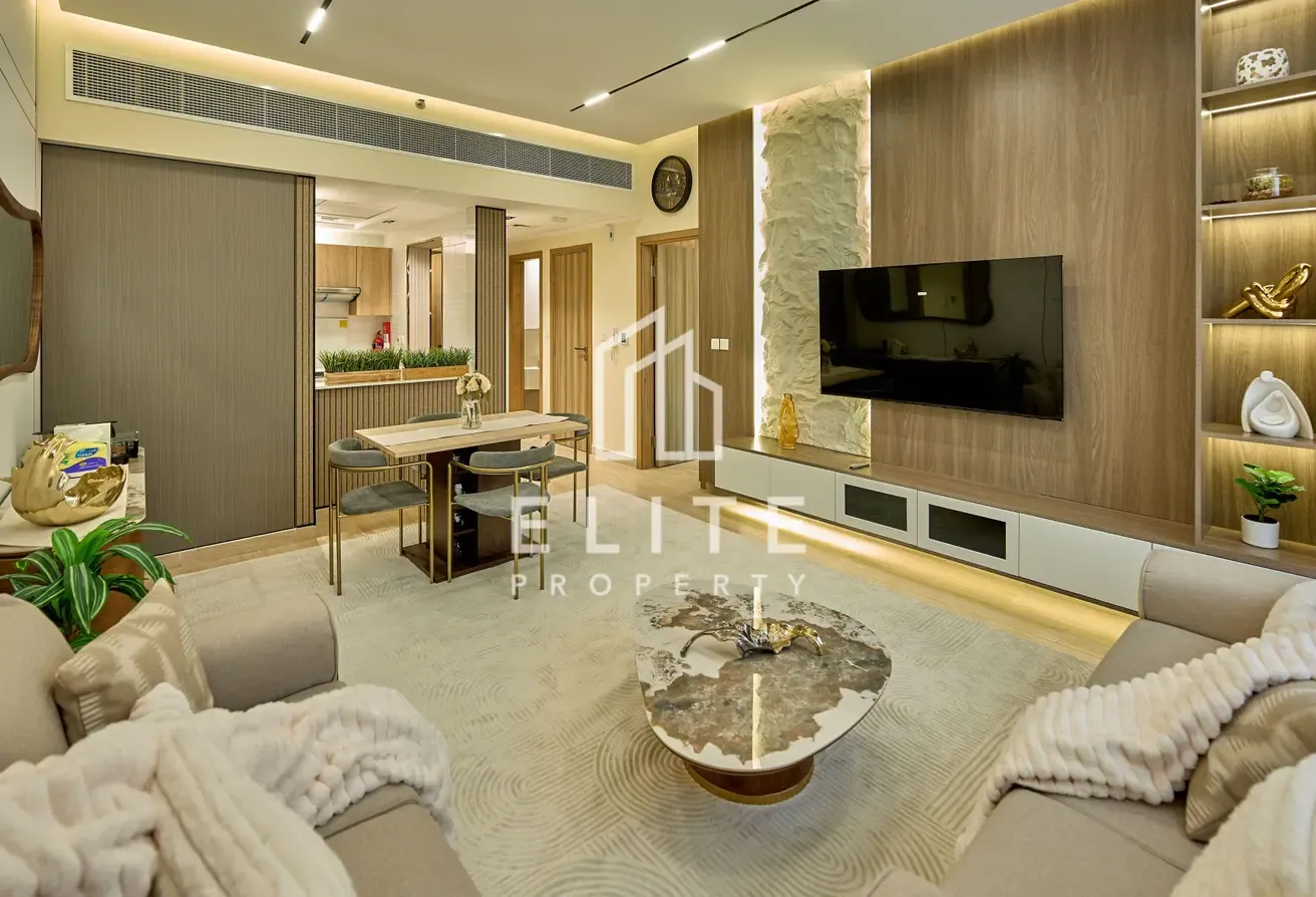 Multiple Cheques | Fully Furnished | Negotiable