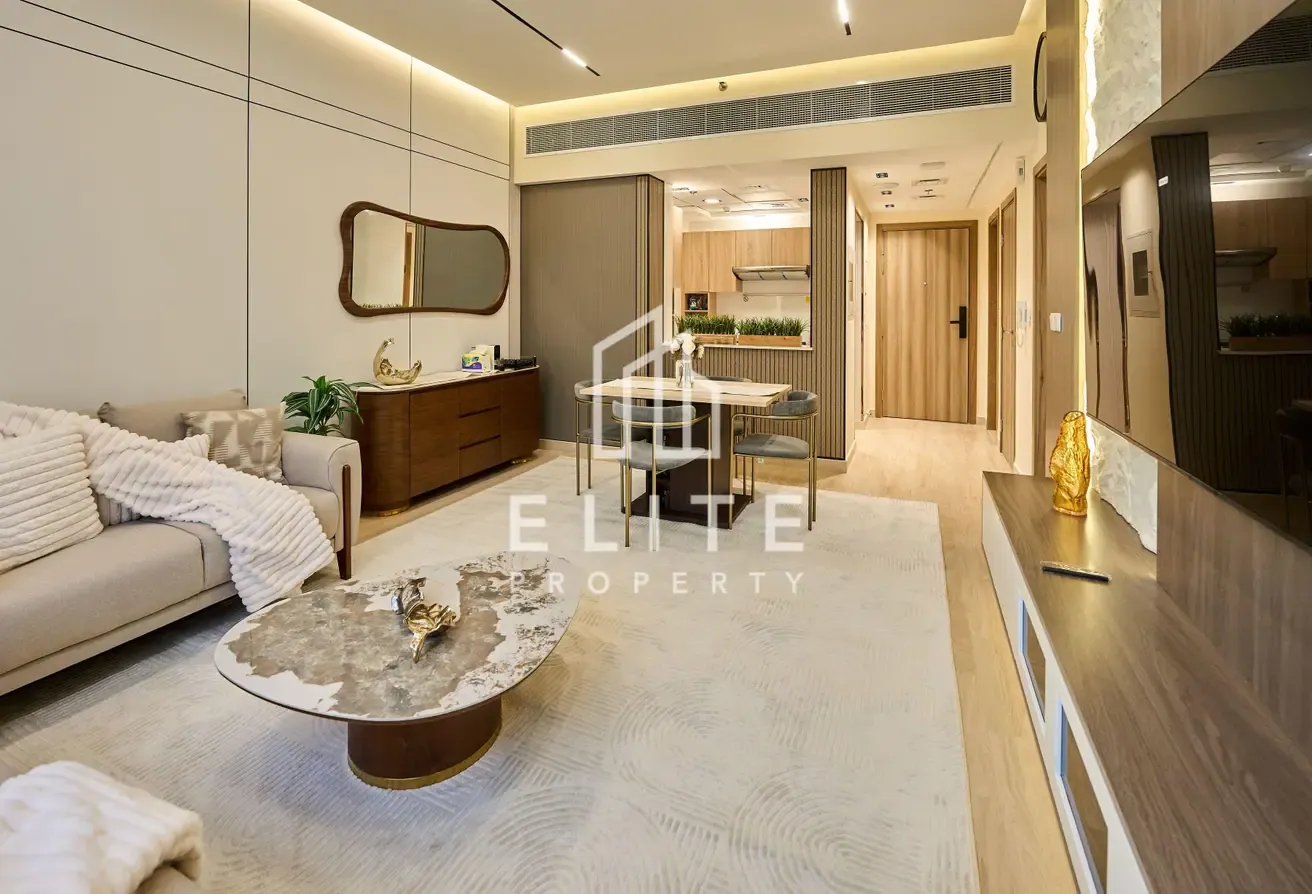 Multiple Cheques | Fully Furnished | Negotiable