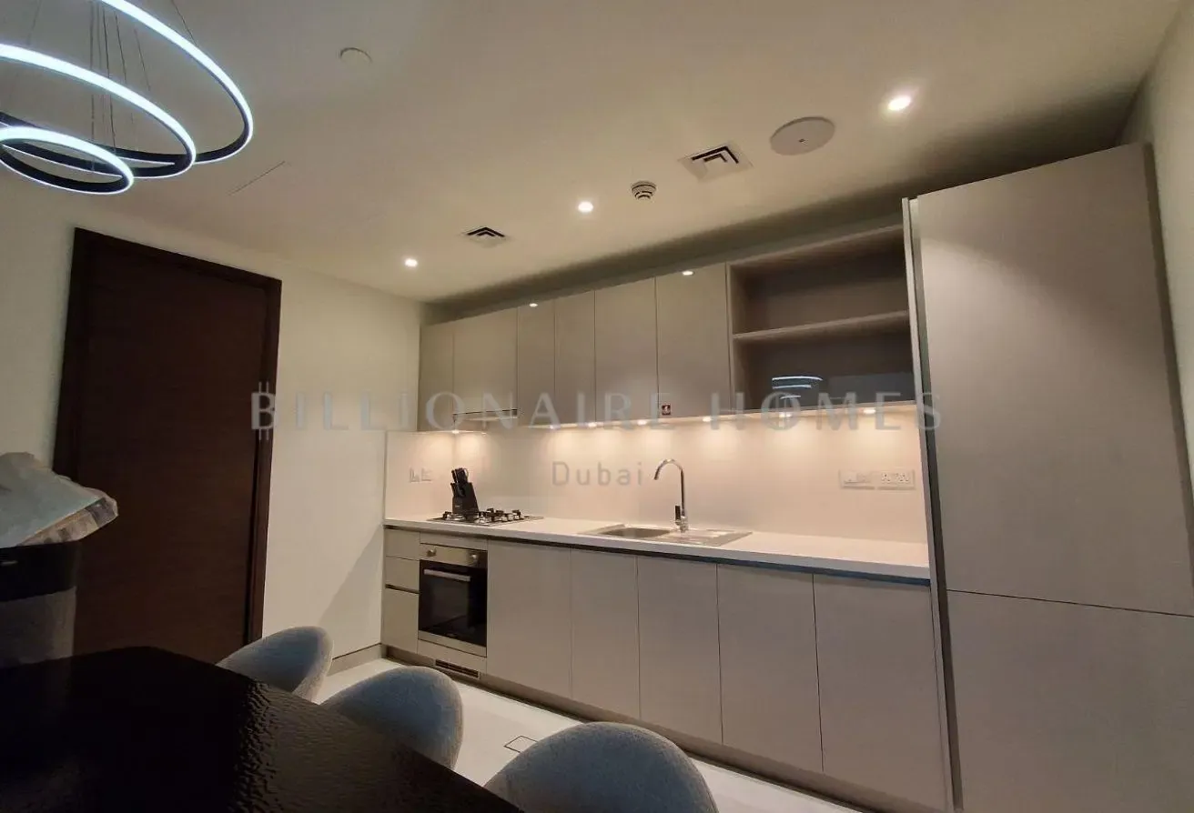VACANT / FULLY FURNISHED / FLEXIBLE TERMS