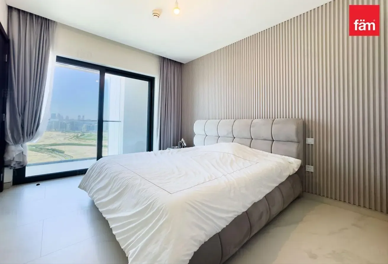 Fully Furnished |Skyline Views |High Floor| Vacant
