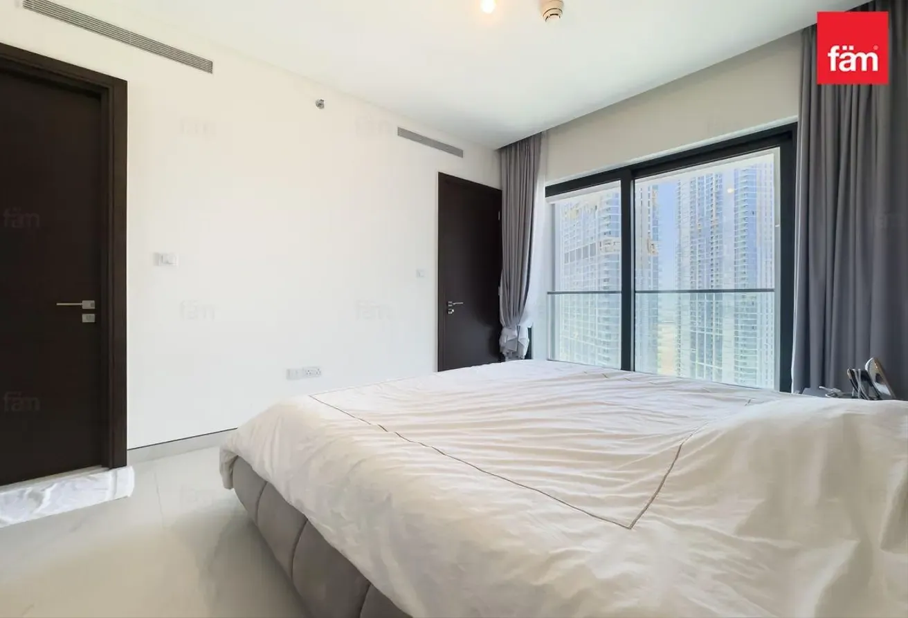 Fully Furnished |Skyline Views |High Floor| Vacant
