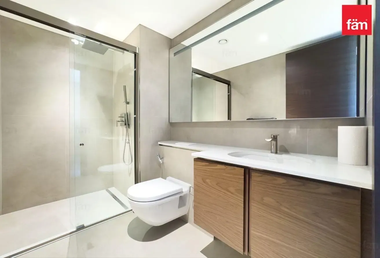 Fully Furnished |Skyline Views |High Floor| Vacant
