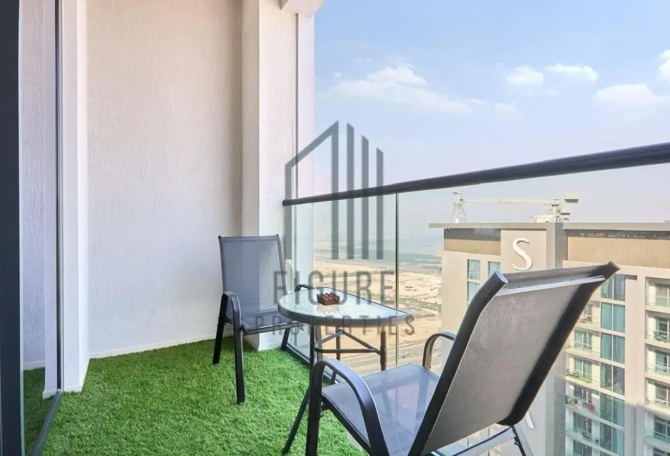 Bright Upgraded 1-Bed | Open Layout - 4 Cheques