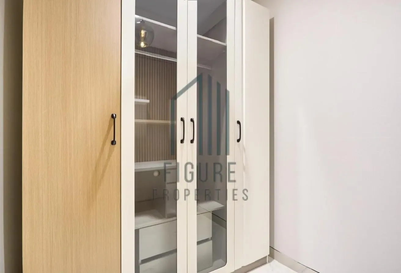 Bright Upgraded 1-Bed | Open Layout - 4 Cheques