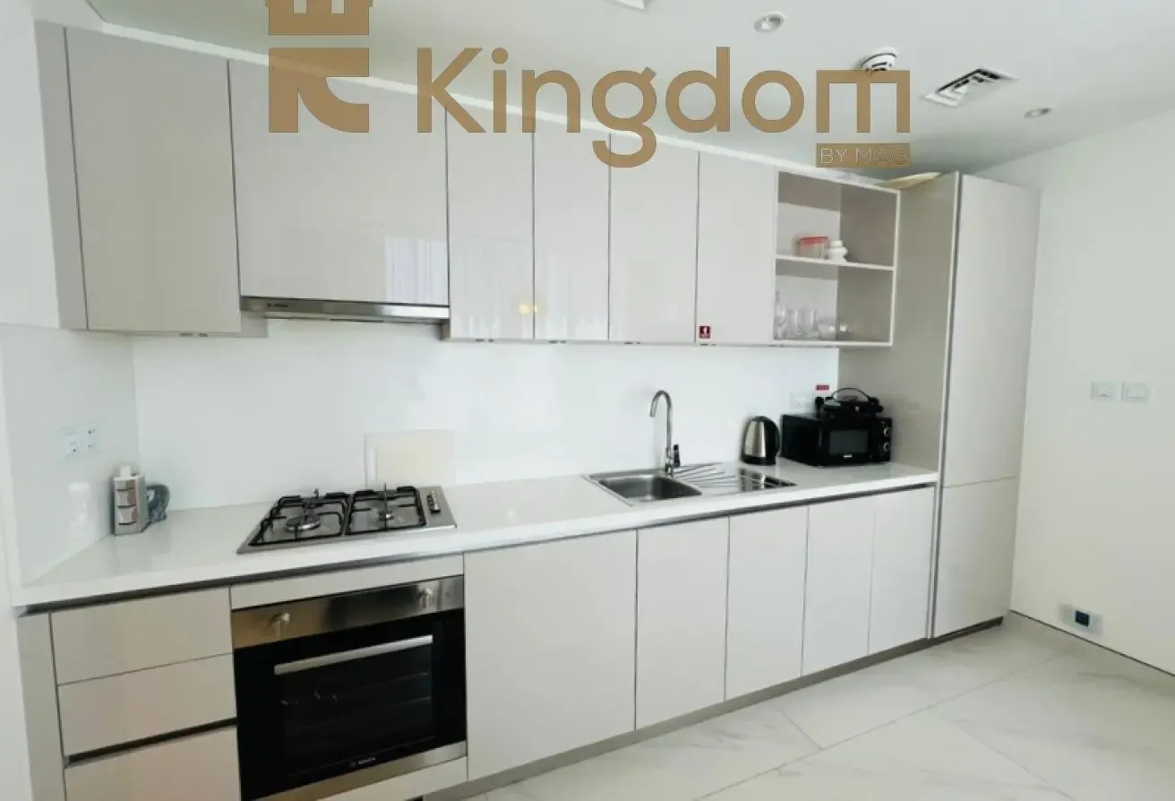 HIGH FLOOR | FURNISHED AND VACANT | GREAT VIEW