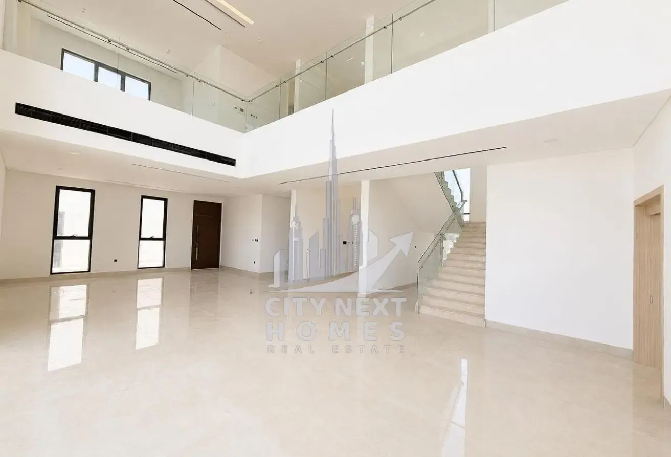 5BR Modern Villa | Private Garden | Majlis|