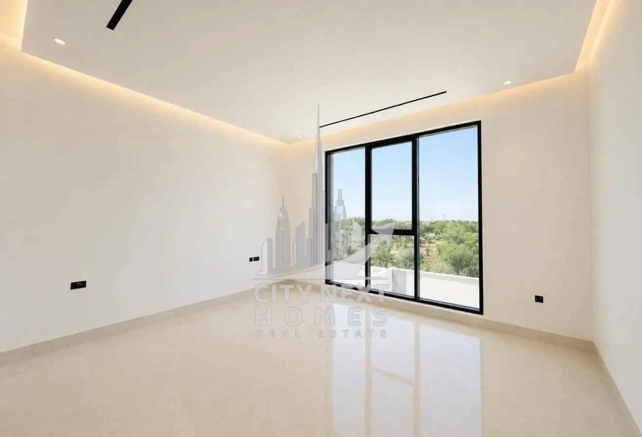 5BR Modern Villa | Private Garden | Majlis|