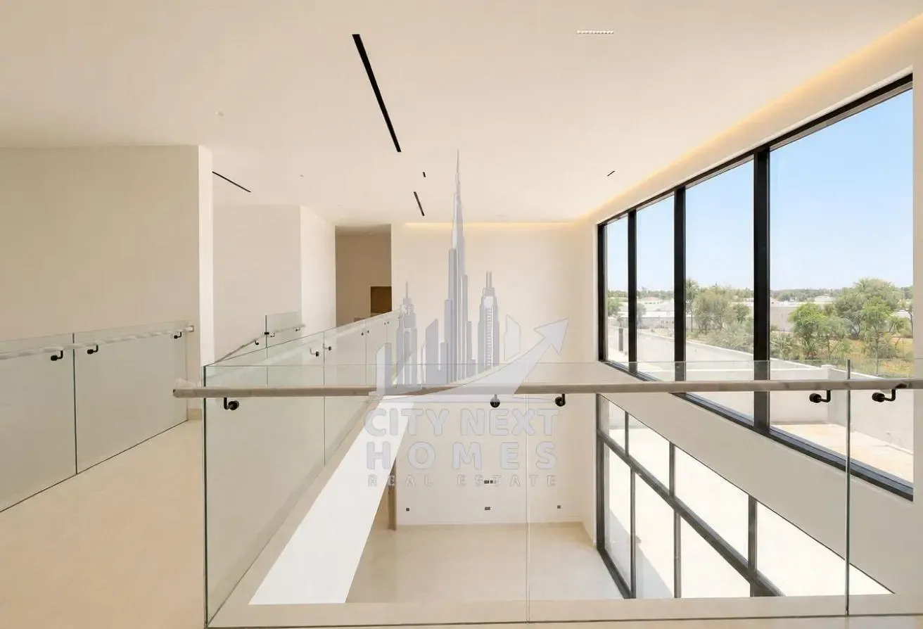 5BR Modern Villa | Private Garden | Majlis|
