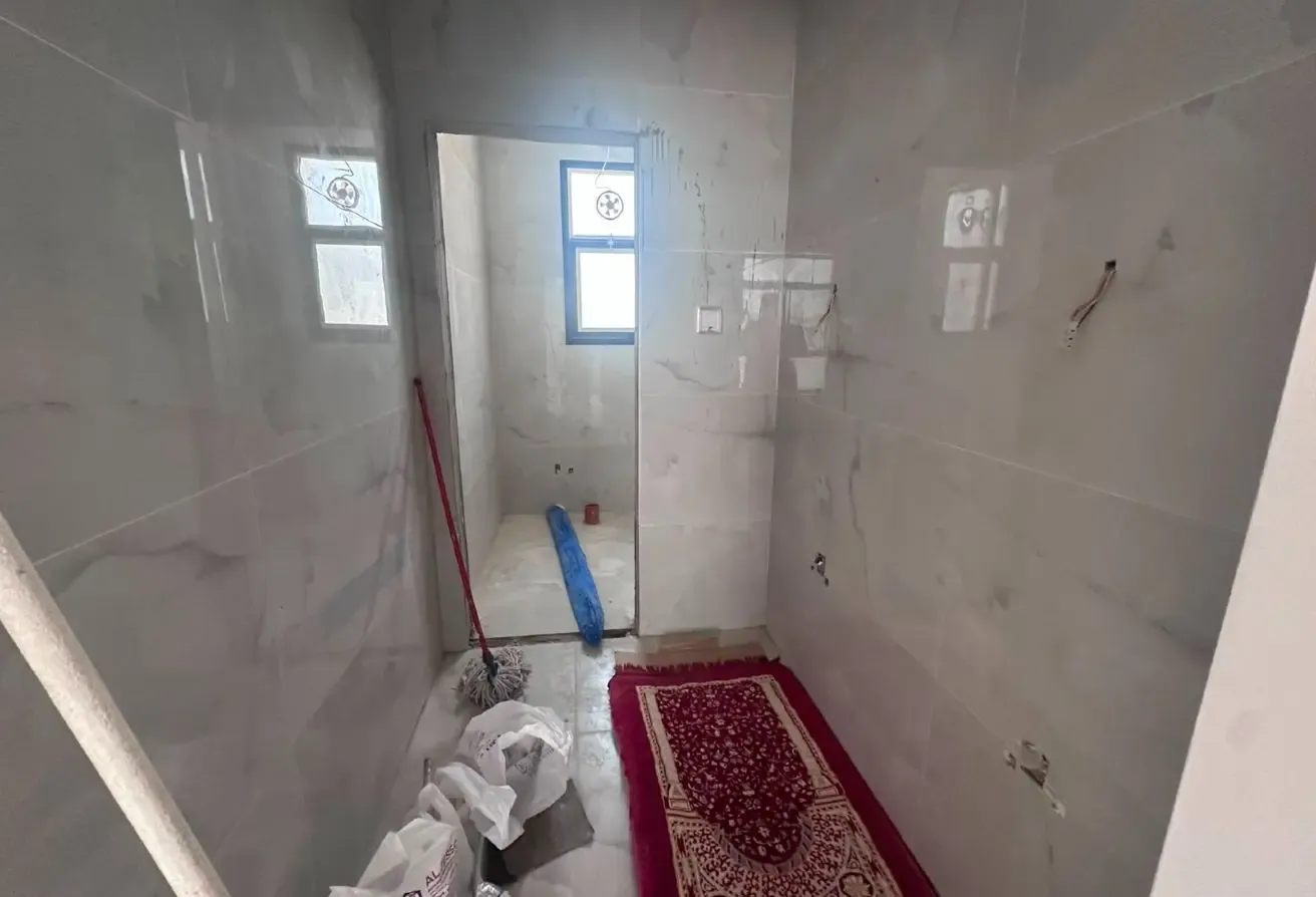 3 BR Villa in Al Aweer with Covered Parking
