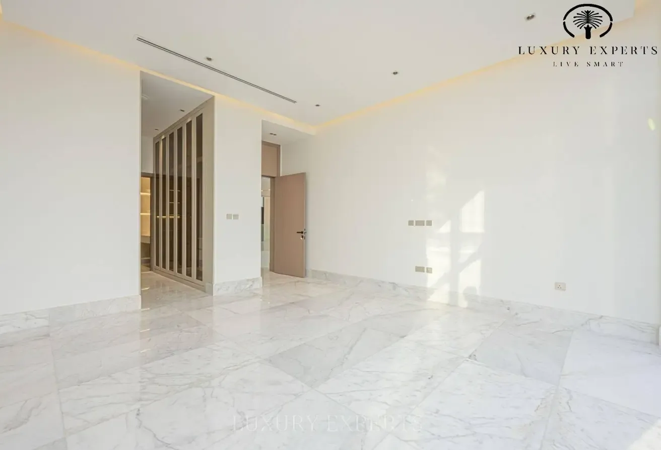 Brand New Villa | Ultra-Luxury  | Vacant