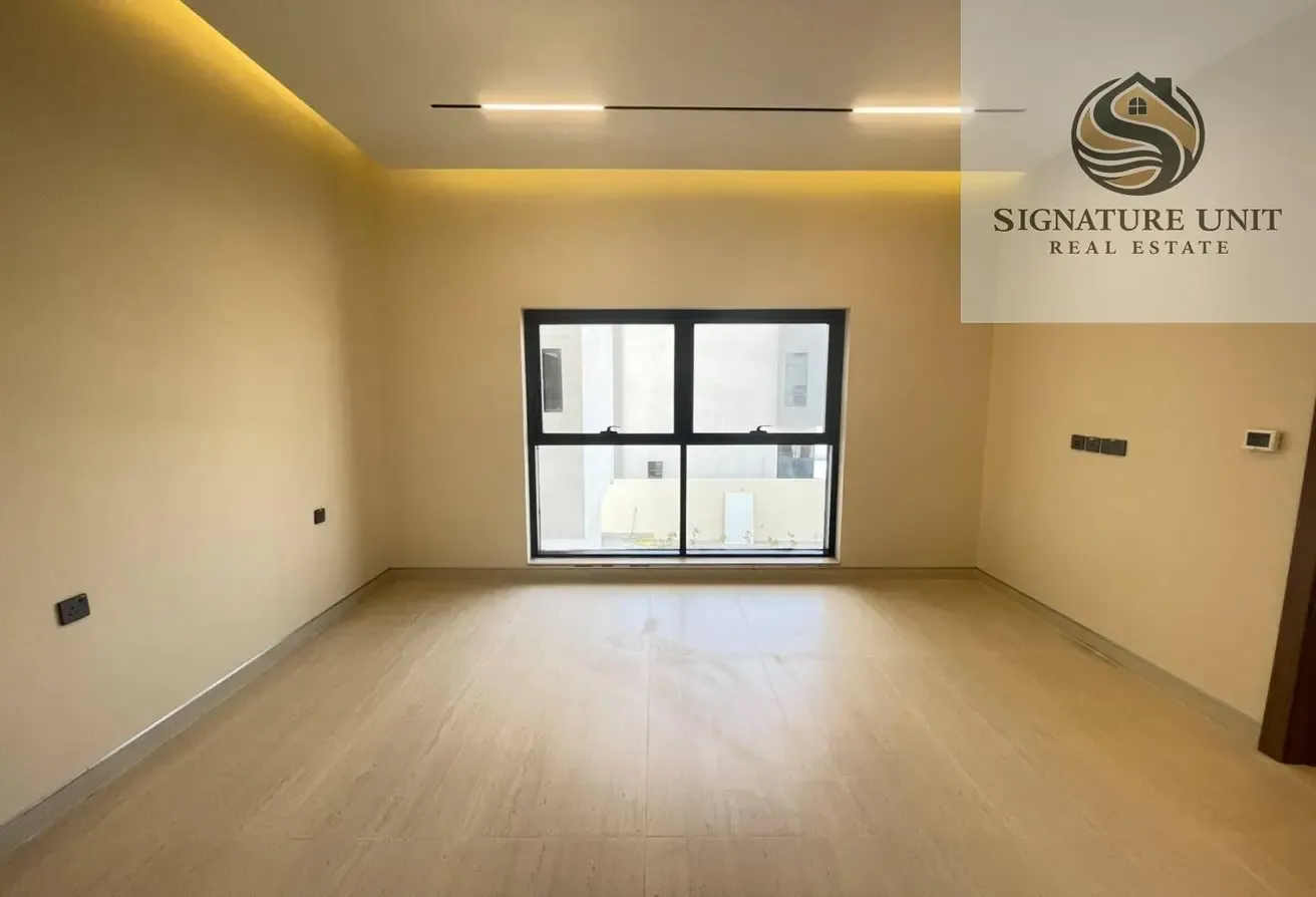 Spacious 7BR Luxury Villa with Garden & Gym