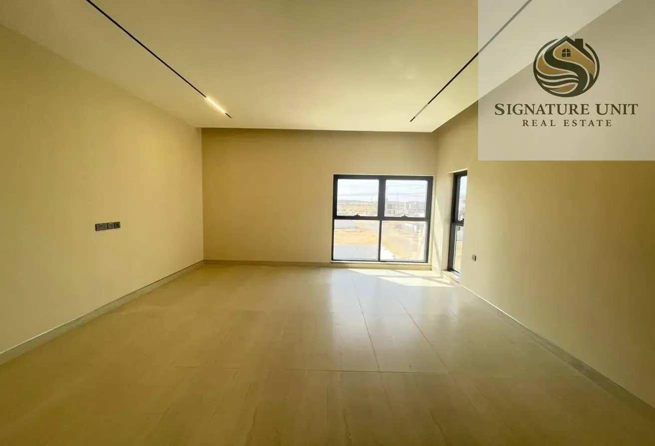 Spacious 7BR Luxury Villa with Garden & Gym