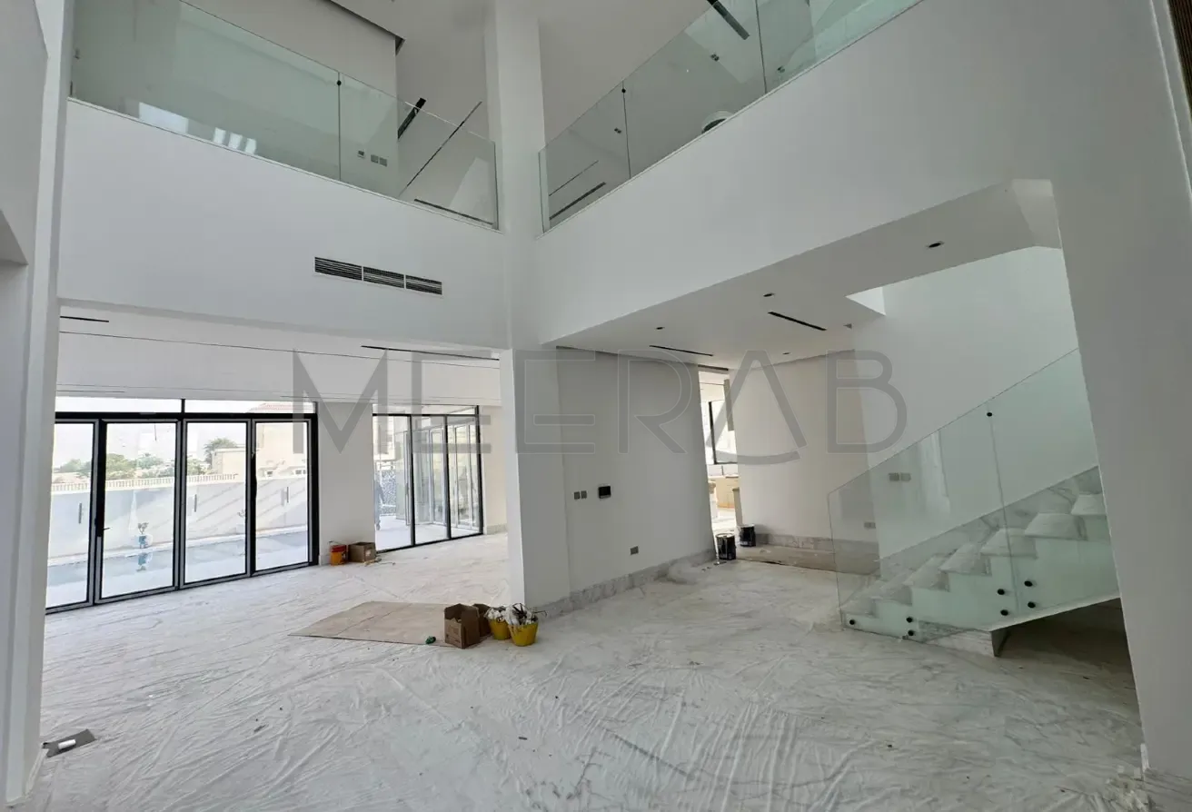 LUXURY LIVING | HIGH QUALITY | MODERN DESIGN VILLA