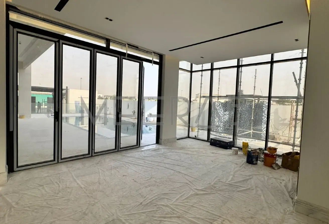 LUXURY LIVING | HIGH QUALITY | MODERN DESIGN VILLA