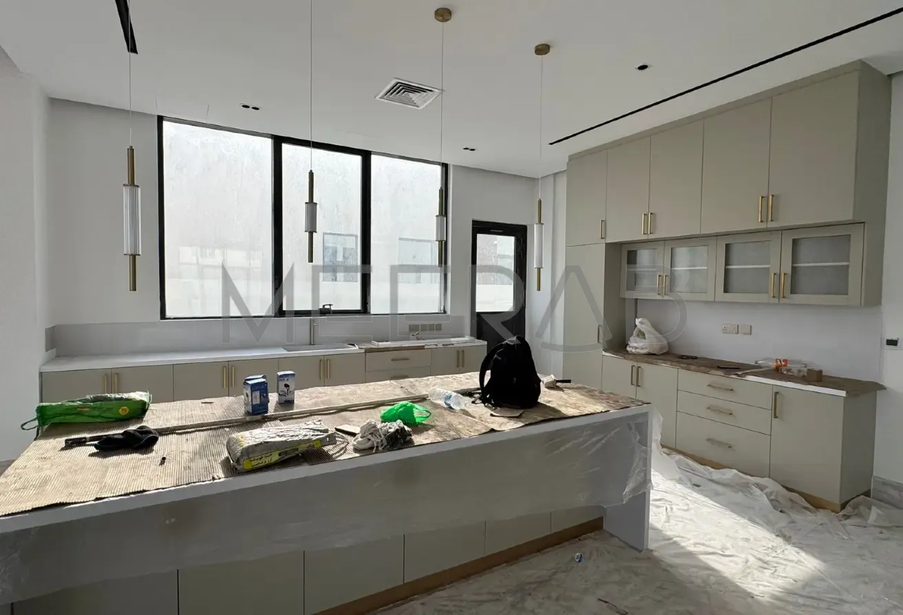 LUXURY LIVING | HIGH QUALITY | MODERN DESIGN VILLA