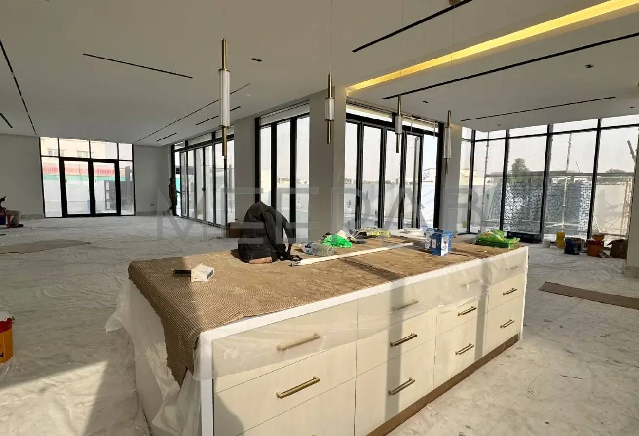 LUXURY LIVING | HIGH QUALITY | MODERN DESIGN VILLA