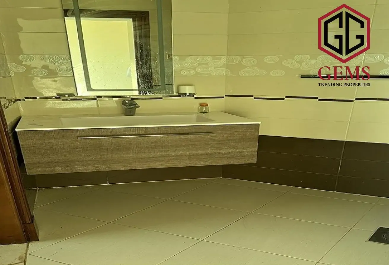 GROUND FLOOR ONLY | SERVANT BLOCK | HUGE | GARDEN