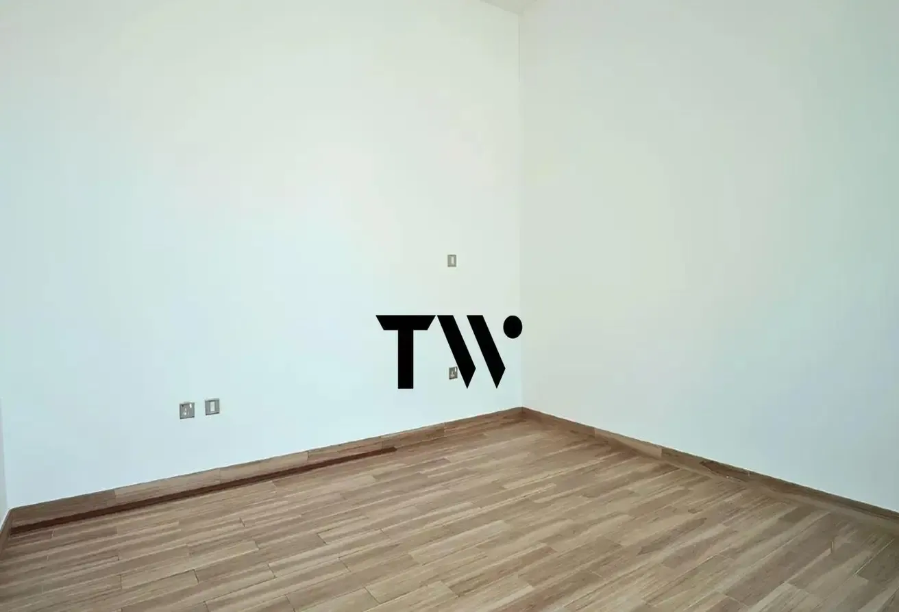 2BR+Study | HUGE Corner Unit | Ready to Move