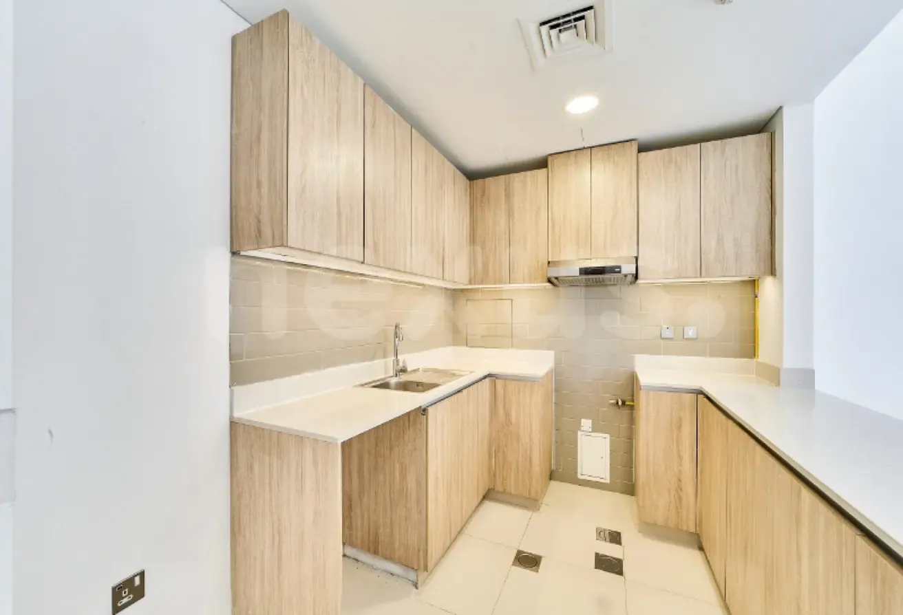 Spacious | Vacant | Study Room | Garden