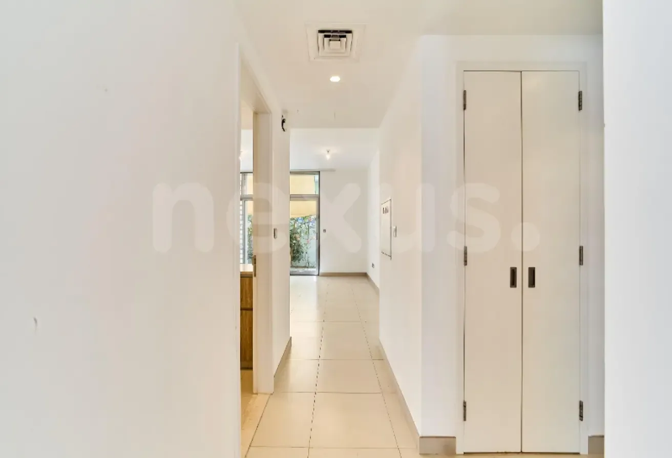Spacious | Vacant | Study Room | Garden