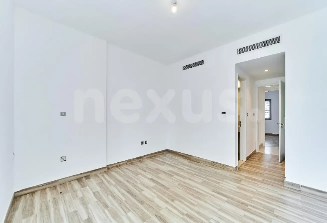 Spacious | Vacant | Study Room | Garden