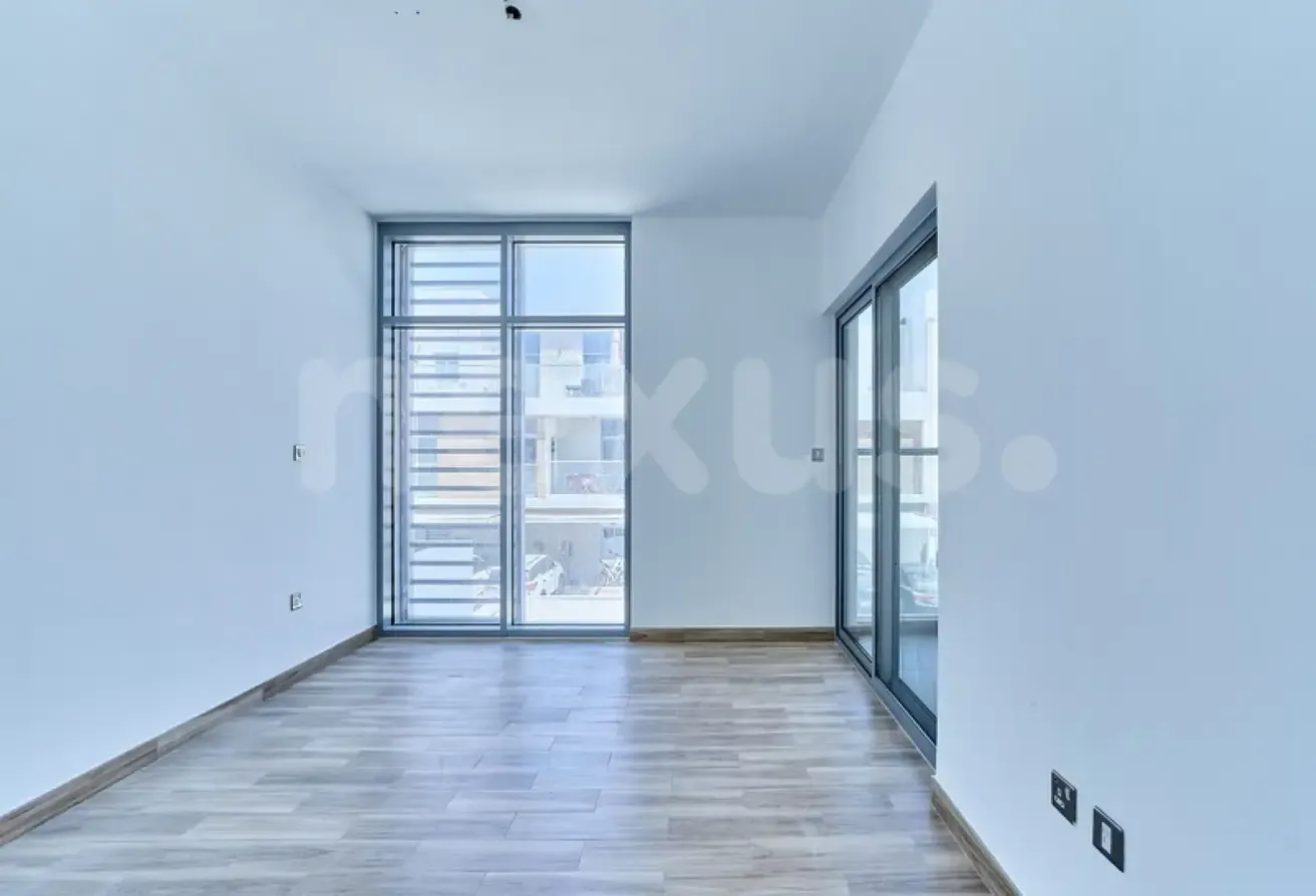 Duplex | Spacious | Vacant | Near Amenties